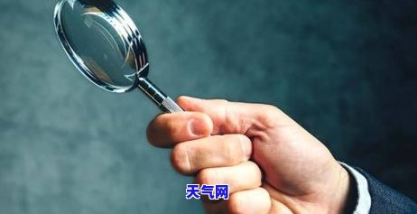 欠信用卡多久会列入黑？影响因素与时间解析